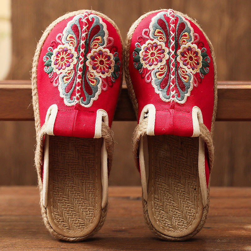 Carlota | Blumenförmige Orthopädische Clogs