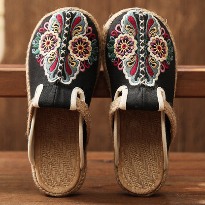 Carlota | Blumenförmige Orthopädische Clogs