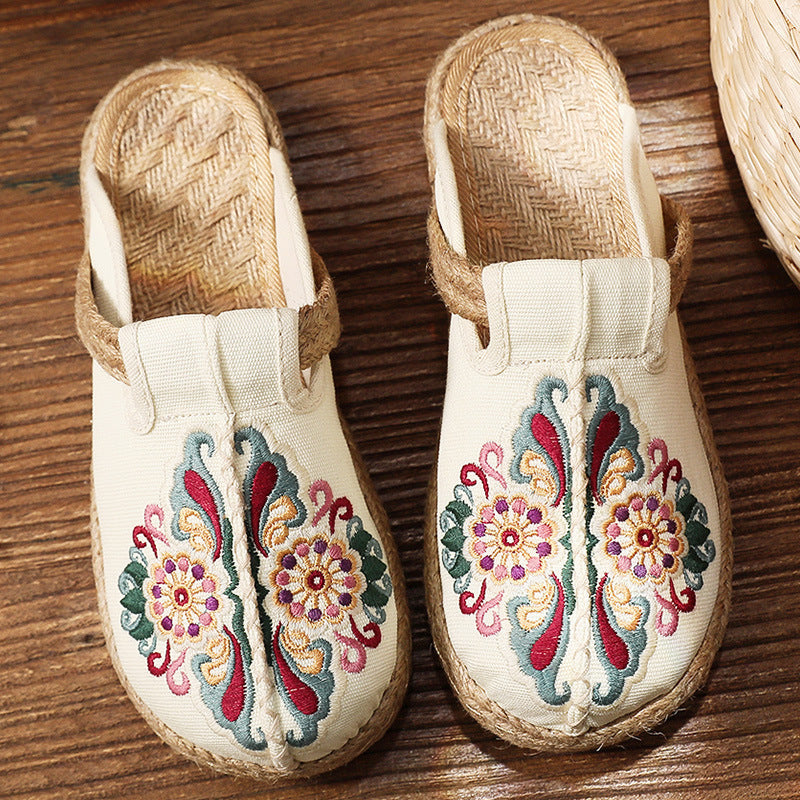 Carlota | Blumenförmige Orthopädische Clogs
