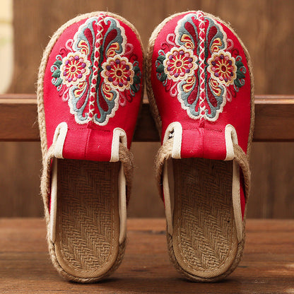 Carlota | Blumenförmige Orthopädische Clogs